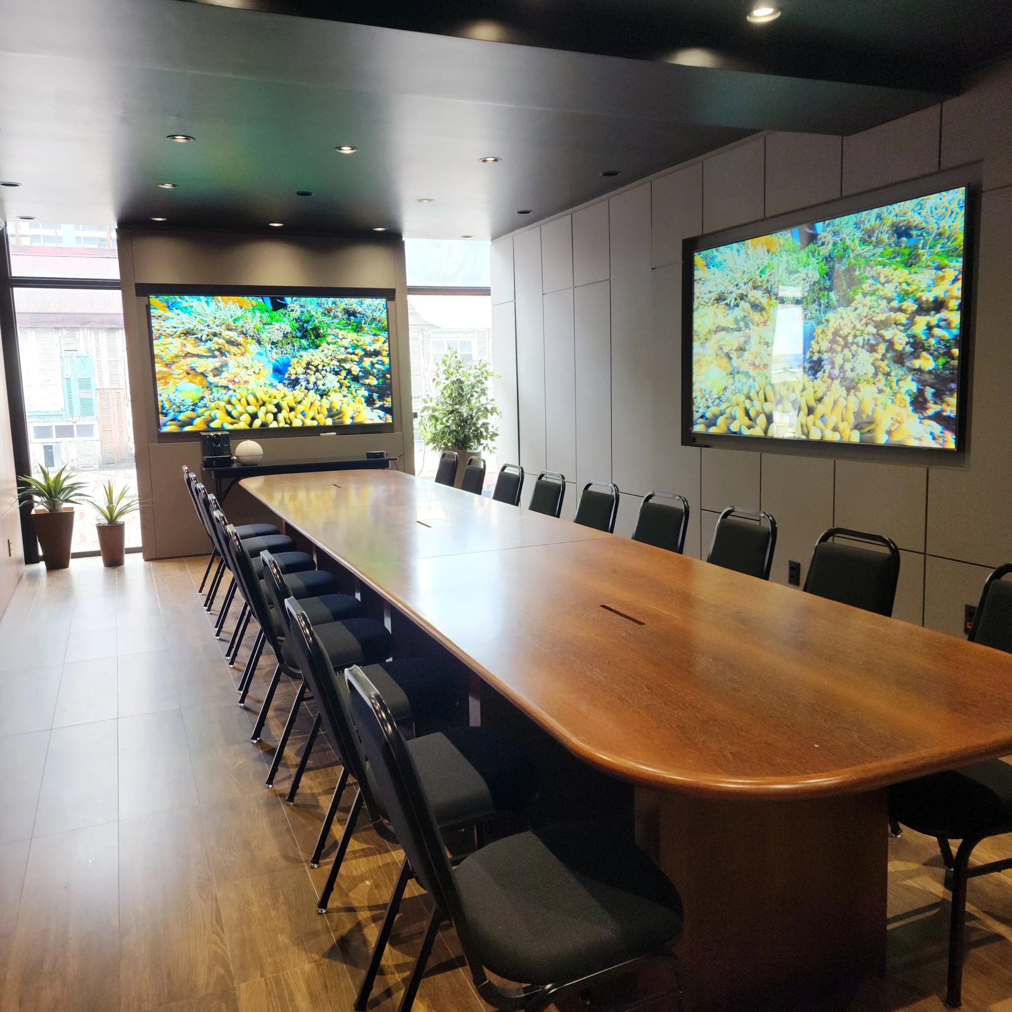 Mesa posta para jantar corporativo no Espaço Convivium Vila Olímpia